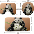 Miniatyrbillede 2 af 5: 4 stk. Panda Bruseforhængssæt med Skridsikker Måtte, Toiletlågbetræk, U-Formet Måtte, Bademåtte og Bruseforhæng med 12 Kroge Vandtæt Bruseforhængssæt F