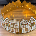 Miniatyrbild 4 av 5: Fult Julträsmycke Pepparkakshus Julgransskjort LED Julgransskjort Passar För Pepparkakshus Julgransskjort LED Chris