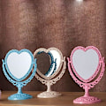 Miniatyrbillede 4 af 5: Makeup Spejl 2 Side Comestic Rotat Stand Bord Plastik Kommode Hjerte Form Spejle Kosmetisk Værktøj-Beige