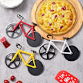 Pikkukuva 5 / 5: Ruostumattomasta teräksestä valmistettu pizzaleikkuri Taikinan pizzaleikkuri (2 kpl, musta, valkoinen)