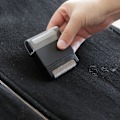 Miniatyrbilde 2 av 5: Svart 2 reise bærbar manuell epilator, egnet for klær epilator (Dobbelt hode)