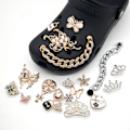 Miniatyrbillede 2 af 5: 20 stk. 3D-clogs-sandaler-pynt (krystal-smykker), sko-charms, søde sko-pynt til clogs-sko-sandal-armbånd DIY