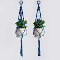 Miniatyrbild 1 av 4: Set med 2 Macrame-växtupphängningar, handgjorda bomullsrepshängande krukor, blomkrukahållare, inomhusväxthängare blå