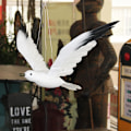 Miniatyrbillede 5 af 5: Kunstig Flyvende Måge Hængende Fugl Skumfugl Statue Ornament til Strandbryllup Festartikler