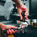 Miniatyrbillede 5 af 5: Espresso Tamper 51mm, Rustfrit Stål Kaffe Presser, Fjederbelastet Espresso Tamper med Skala, Kaffemaskine Tamper Sæt med Silikonepude og Espres