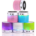 Miniatyrbillede 2 af 5: Mini Bluetooth-højttaler med LED-lys + radio + USB. Bærbare højttalere, bryllupsgaver, kommunioner, fester.