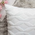Pikkukuva 3 / 5: 2-osainen tyynynpäällinen Pehmeä ja mokkanahkainen plyysi timanttikuvioinnilla molemmilla puolilla 30x50cm valkoinen