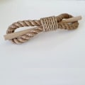 Pikkukuva 1 / 3: Boho-tyyliset käsintehdyt puuvilla- ja puunaruverhot (2 kpl, khaki naru, 2) (25 cm)