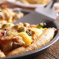 Pikkukuva 3 / 5: Piirakkalapio ja pizza - ruostumaton teräs - hopea ja musta - 25 cm, 92g