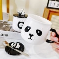 Miniatyrbilde 2 av 4: Søt Panda Kaffe Krus i Porselen med 3D Panda Lokk og Skje, Gave til Pandaelskere