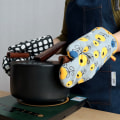 Miniatyrbild 5 av 5: Röda äpple-värmebeständiga ugnshandskar värmebeständiga halkfria ugnshandskar mikrovågshandskar handskydd pizza, grill