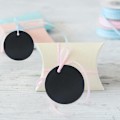 Miniatyrbillede 4 af 5: (Sort) 100 stk. Kraft papiretiketter Gaveetiket - rund etiket 5x5cm Kraft Bryllupsetiketter med snor til julefødselsdage