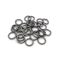 Miniatyrbillede 1 af 4: 500 O-ringe - Flere størrelser - Åbne ringe - Enkelt ringe - Jern ringe - C-ringe - Samlerringe - DIY smykketilbehør - 7x0,9 mm tykke (Sort)