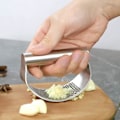 Miniatyrbillede 4 af 5: Hvidløgspresser til køkkenet, ingefærknuser, hvidløgshakker, nem at rengøre og holdbar