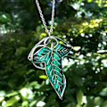 Miniatyrbilde 3 av 4: Elegant Elven Green Tree Leaf Enamel Pins Brosje