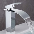 Miniatyrbilde 1 av 5: Baderomskran, Moderne Foss Design Servantkran, Holdbar Metallkropp Design Med Premium Metall Krombelegg. Justerbart Varmt og Kaldt Vann