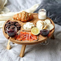 Miniatyrbillede 4 af 5: Tilbud, Udendørs Sammenklappeligt Bærbart Strandbord Lille Vinbord 2 i 1 Træ Picnicbord Mad Drikke Bord Vinglasholder Picnicbræt (24x11cm)