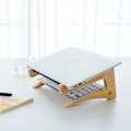 Miniatyrbillede 4 af 4: Træ Laptop Stativ / Træ Kølestativ / Ventileret Laptop Stativ (egnet til bærbare computere under 14 tommer)