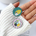 Miniatyrbillede 3 af 5: 5 stk. emaljenåle søde tegneserie børnemærker, runde kattenål form, jakke/revers/rygsæk badge