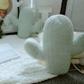 Miniatyrbilde 4 av 5: Kaktusformet pyntepute, tredimensjonal sofapute, kontor-lurpute.