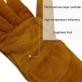 Miniatyrbild 4 av 5: Svetsningshandskar Värmebeständiga handskar Eldbeständiga handskar för träspisar Ko Split Läder Svetsningshandskar Riggerhandskar BBQ-handskar Träförbränning Ov