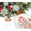 Miniatyrbilde 4 av 5: 36 stk hvite snøfnugg ornamenter i plast med glitter for vinter og juletrepynt i varierende størrelser (w
