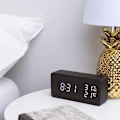 Miniatyrbilde 2 av 4: LED vekkerklokke - Digital klokke treutseende - Vekking morgen Dato Temperatur Luftfuktighet - Lysstyrkevariator