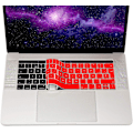 Pikkukuva 3 / 5: Punainen - MyGadget näppäimistönsuojus Apple MacBook Pro 13\" ja 15\" Touch Bar - Joustava silikoninen näppäinsuojus - ohut alusta.