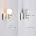 Miniatyrbilde 3 av 5: Robotvegglampe, kreativ moderne retro stil svart vegglampe, vegglamper for soverom nattbord barnerom korridor trapp (hvit)