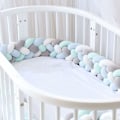 Miniatyrbillede 1 af 5: Sengerand 4 Baby vævet pude flettet slangekofanger fløjl beskyttelse kofanger seng børneværelse til nyfødte seng sengeindretning med, grå + hvid + grøn + blu