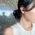 Miniatyrbillede 2 af 5: Imitation Perle Øreringe til Kvinder Indlagt Zirkon Kors Design Alloy Ørestik
