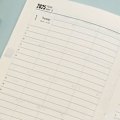 Miniatyrbild 3 av 5: Agenda 2025 - Daglig agenda, veckovis och månadsvis med styv täckning, daglig tidtabell, månadsvisa flikar, tjockt papper 100 g/m², Läderomslag