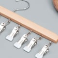 Miniatyrbillede 4 af 5: Træ tøjstativ med klemme til opbevaring af hatte, tørklæder og slips, moderne landlig stil, pladsbesparende, skridsikker, 1 pakke, egnet til soveværelse