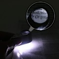 Miniatyrbilde 2 av 5: 40x forstørrelsesglass med sammenleggbart lomme-forstørrelsesglasslys med LED-lys og UV-lampe, egnet for lesing av aviser og studier
