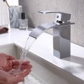 Miniatyrbilde 2 av 5: Baderomskran, Moderne Foss Design Servantkran, Holdbar Metallkropp Design Med Premium Metall Krombelegg. Justerbart Varmt og Kaldt Vann