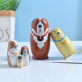 Miniatyrbillede 5 af 5: Russisk matryoshka fem-lags tegneseriehund i trælegetøj