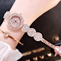 Miniatyrbillede 2 af 4: Damer Elegant Krystal Sæt Gypsophila Quartz Ur Mode Casual Sæt Stålbånd Ur Rhinestone Legering Ur Damer Ur Rose Guld