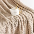 Pikkukuva 3 / 3: Rikkoutunut valkoinen peitto sohvalle ja sängylle, 50 x 70 tuumaa, flanellipeitteet pehmeässä ja mukavassa koristeellisessa jacquard-kuosissa, kevyt ja lämmin lelu