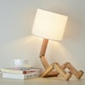 Miniatyrbillede 1 af 3: Robot Sengelampe Stofskærm Foldbar Massivt Træ Lampekrop Soveværelse Stue Kreativ Bordlampe
