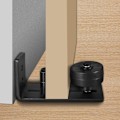 Miniatyrbillede 5 af 5: Gulvguide, Gulvguide til stalddør, Justerbar rulle-gulvguide med 8 konfigurationsmuligheder til skydedør i træ, stalddør, sort