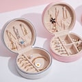 Miniatyrbild 4 av 4: Smyckeskrin Organizer, Sammetsfoder PU Läder Resesmyckeskrin Mini Smyckesförvaringsfodral（rosa） pink