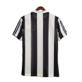 Miniatyrbild 2 av 6: Newcastle Hemmaströja för Herrar, Kortärmad Sommar T-shirt Fotbollströja Andningsbar, Storlek 95-97 M