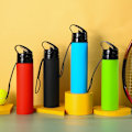 Miniatyrbillede 8 af 10: 600 ml Sports Vandflaske Foldbar Silikone Vandflaske Lækagesikker Drikkekop Red