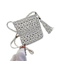 Miniatyrbild 1 av 5: Halmväska Strand Vävd Halm Axelväska med Tofsar Boho Ihålig Virkad Crossbody Beige