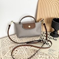 Miniatyrbillede 2 af 7: Dame Mode Colorblock Mini Crossbody Taske, Ensfarvet Firkantet Pung Med Justerbar Rem, Elegant Håndtaske Pung Gray