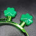 Miniatyrbillede 5 af 5: St. Patricks Dag Lysende Pandebånd med Kløver til Kvinder og Piger
