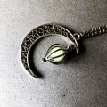 Miniatyrbild 3 av 5: Halsband med ihålig måne i metall, damcharm, ros