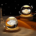 Miniatyrbilde 2 av 5: LED Krystall Bordlampe USB 3D Måne Galaxy Globe Nattelys Juleromdekorasjon Gave (Måne)