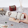 Miniatyrbild 3 av 5: Trä klocka display stativ, T-bar armband halsband smycken display stativ armband hållare konstgjord mocka smycken arrangör hållare armband torn rack displayer