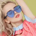 Miniatyrbillede 2 af 5: Oversized Rimless Solbriller All-in-One Hjertebriller Farvede Solbriller
